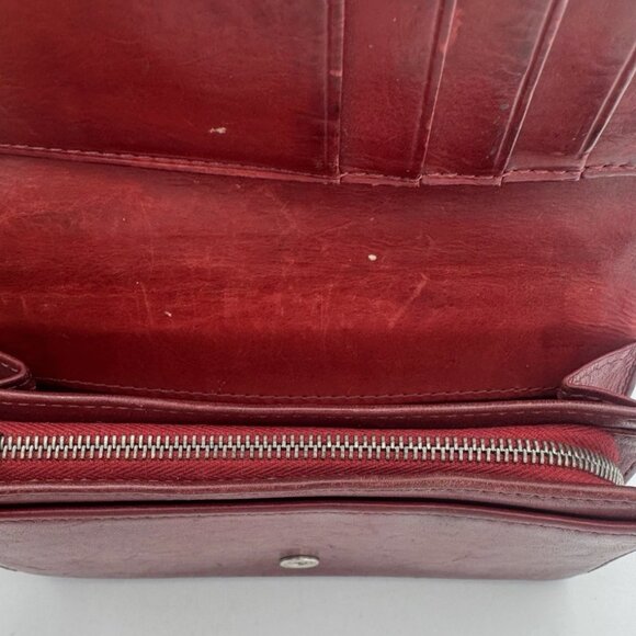 Vintage COACH Red Leather Wallet – 5 Card Slots & Zipper Coin Purse - Picture 2 of 8